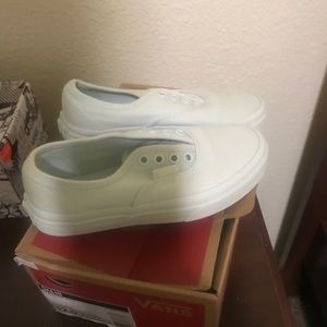 Vans kids authentic white sneakers
